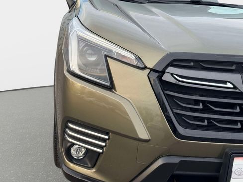 Used 2022 Subaru Forester Touring image 6