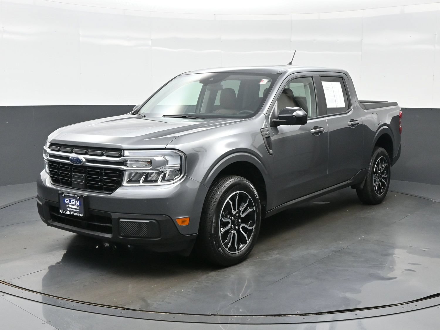 Used 2024 Ford Maverick Lariat FWD image 2