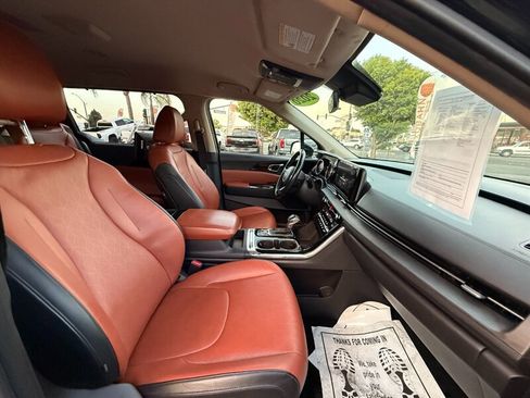 Used 2022 Kia Carnival SX FWD image 33
