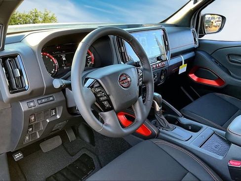 New 2026 Nissan Frontier Pro-X w/ Pro-X Convenience Package RWD image 7