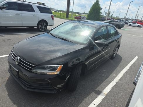 Used 2016 Volkswagen Jetta S FWD image 3