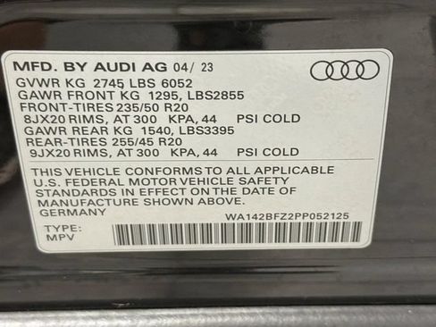 Used 2023 Audi Q4 e-tron Prestige AWD/4WD image 22