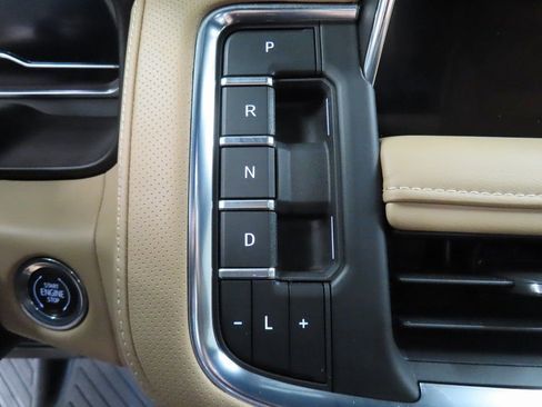 Used 2023 Chevrolet Tahoe Premier w/ Advanced Technology Package image 64