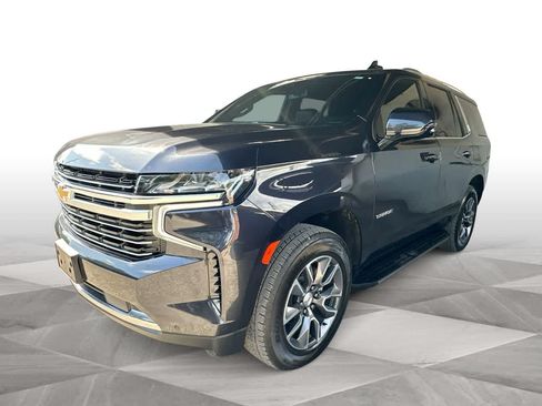 Used 2023 Chevrolet Tahoe LT w/ Luxury Package AWD/4WD image 4