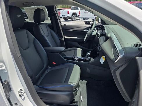 New 2026 Buick Encore GX Sport Touring w/ Comfort Package FWD image 17