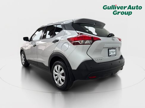 Used 2020 Nissan Kicks S FWD image 5
