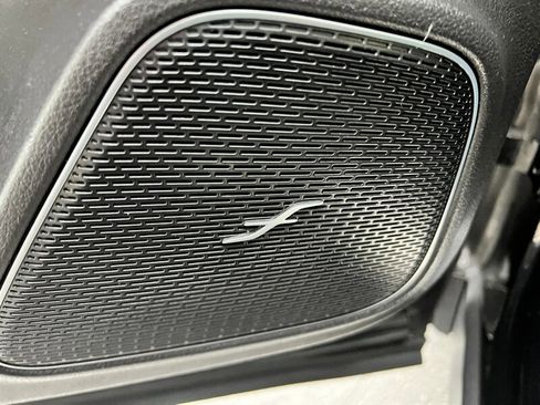 Used 2020 Mercedes-Benz GLB 250 4MATIC w/ AMG Line image 30