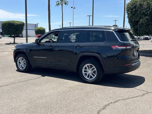 Used 2023 Jeep Grand Cherokee L Laredo RWD image 3