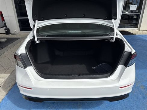 Certified 2025 Honda Accord Touring image 31