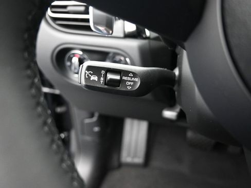 New 2026 Porsche Macan AWD/4WD image 14