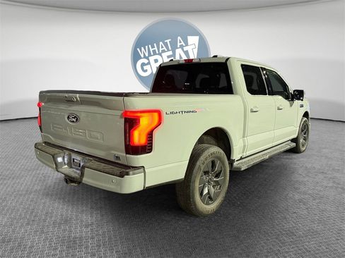 Used 2024 Ford F150 Lightning Flash image 3