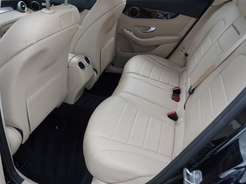 Used 2018 Mercedes-Benz GLC 300 image 30