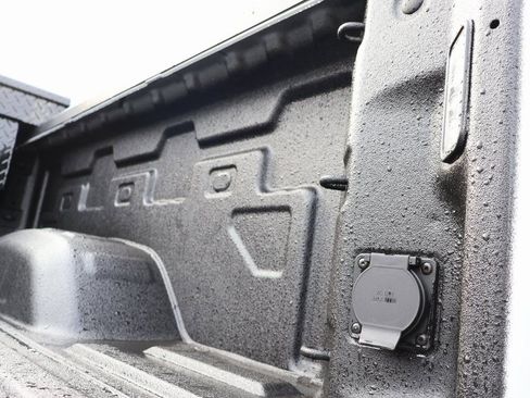 New 2026 Chevrolet Silverado 2500 Custom w/ Custom Convenience Package image 30