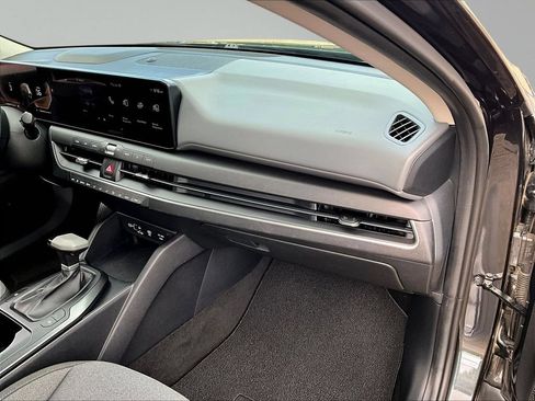 Used 2025 Kia K4 FWD image 28