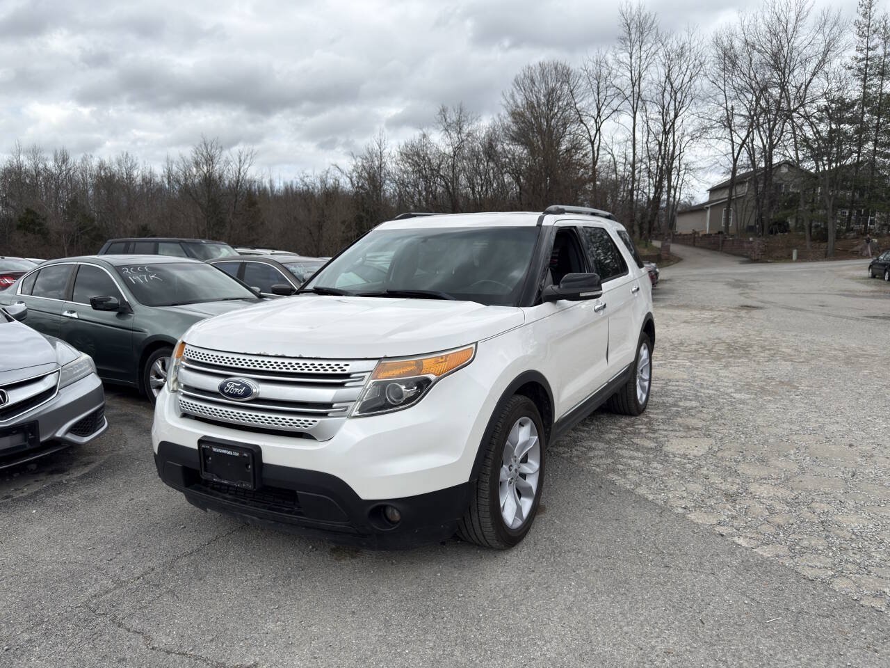 Used 2013 Ford Explorer XLT AWD/4WD image 2