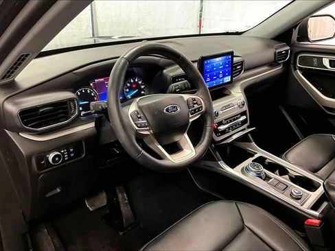 Certified 2023 Ford Explorer XLT w/ Equipment Group 202A image 12