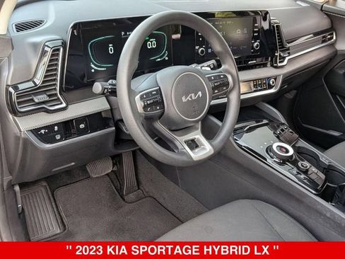 Used 2023 Kia Sportage LX AWD/4WD image 16