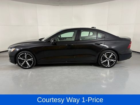 Used 2024 Volvo S60 B5 Plus FWD image 6