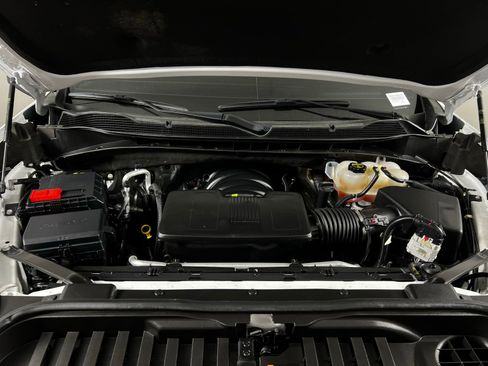 Used 2025 Chevrolet Silverado 1500 LT Trail Boss w/ Convenience Package II image 9