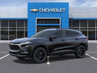 New 2026 Chevrolet Trax LT w/ Driver Confidence Package FWD video 2