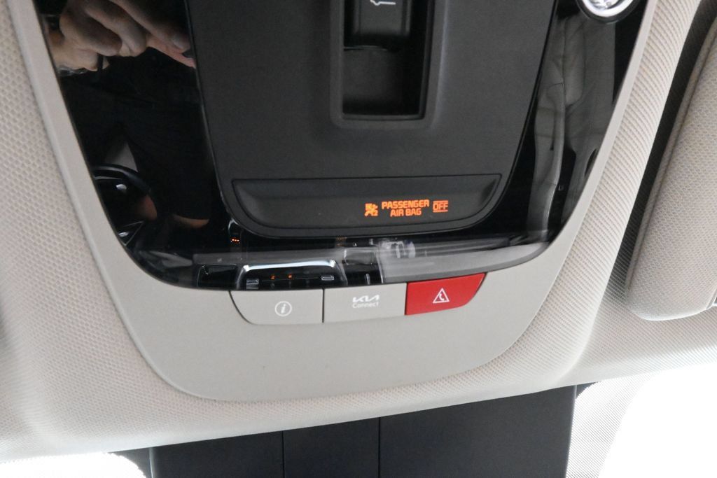 Used 2023 Kia Sorento SX FWD image 33