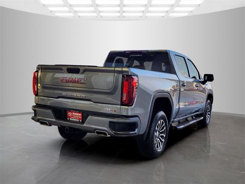 Used 2023 GMC Sierra 1500 AT4 image 5