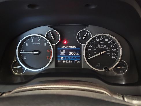 Used 2017 Toyota Tundra SR5 w/ SR5 Upgrade Package image 18