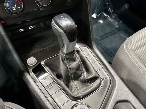 Used 2022 Volkswagen Tiguan S image 16