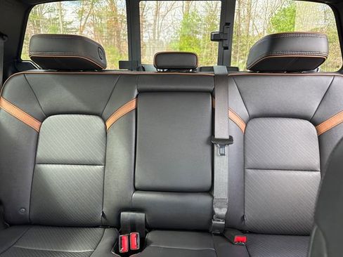 Used 2024 GMC Canyon AT4 w/ AT4 Premium Package AWD/4WD image 28