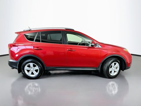 Used 2014 Toyota RAV4 XLE AWD/4WD image 8