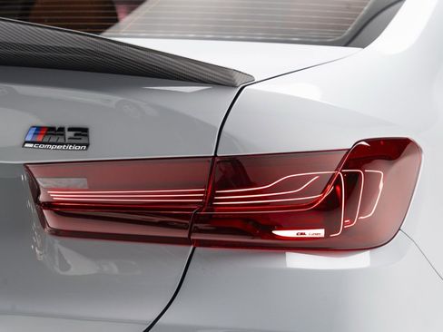 Used 2023 BMW M3 Competition w/ M Carbon Exterior Package image 58