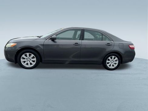 Used 2009 Toyota Camry XLE FWD image 4