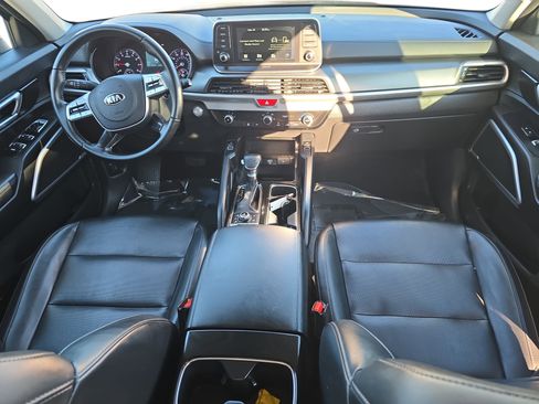 Used 2021 Kia Telluride S image 9