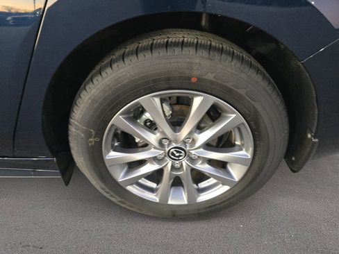Used 2025 MAZDA MAZDA3 s image 19