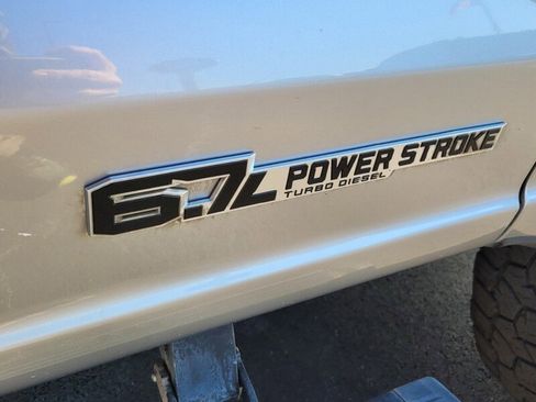 Used 2024 Ford F250 Lariat w/ Lariat Ultimate Package image 16