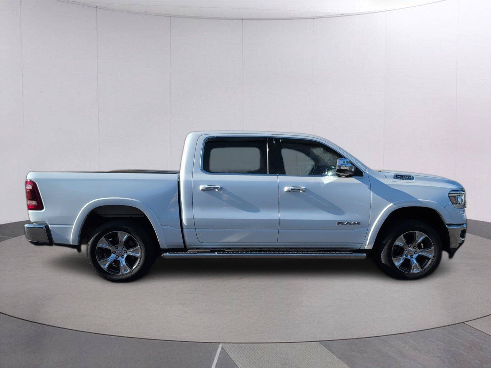 Used 2019 RAM 1500 Laramie AWD/4WD image 6
