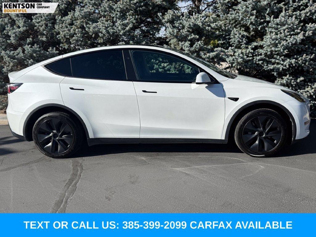 Used 2024 Tesla Model Y Long Range AWD/4WD image 10