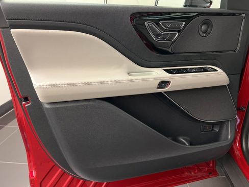 New 2025 Lincoln Aviator Reserve image 31