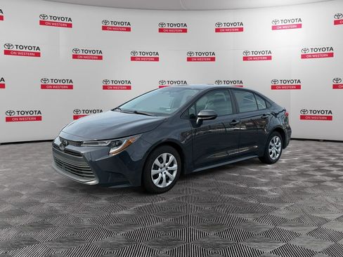 Used 2024 Toyota Corolla LE FWD image 7