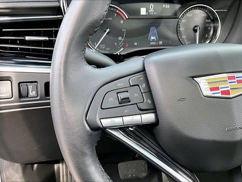 Certified 2025 Cadillac XT6 Premium Luxury AWD/4WD image 20