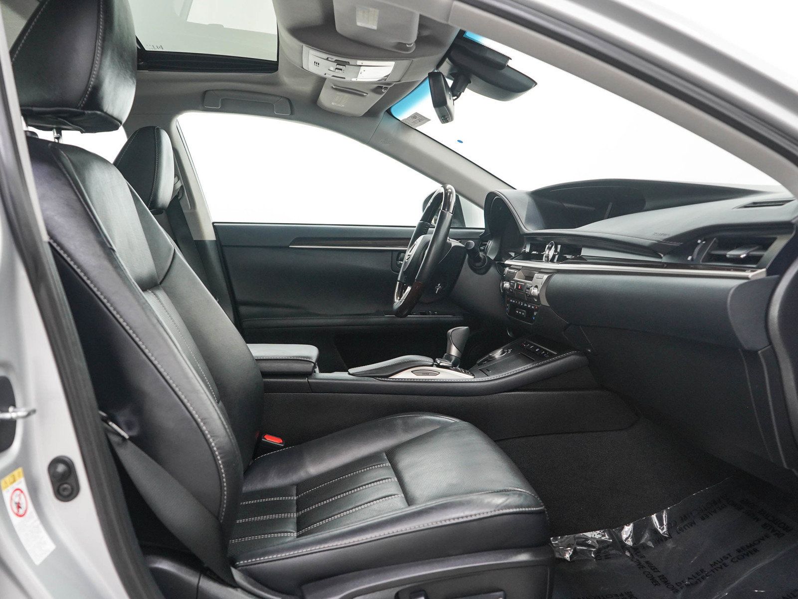 Used 2017 Lexus ES 350 w/ Luxury Package FWD image 18