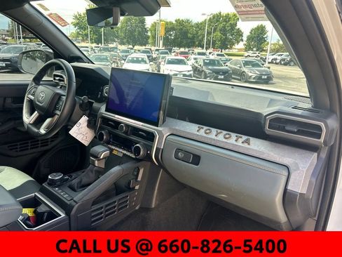 Certified 2025 Toyota 4Runner Trailhunter AWD/4WD image 9