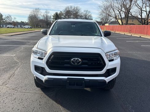 Used 2021 Toyota Tacoma SR image 2