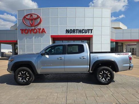 Certified 2023 Toyota Tacoma TRD Off-Road image 1