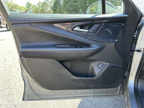 Used 2024 Chevrolet Blazer EV LT image 19