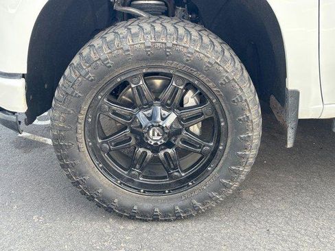 Used 2022 Chevrolet Silverado 1500 Custom image 6