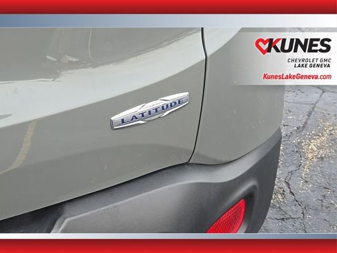 Used 2022 Jeep Renegade Latitude w/ Convenience Group image 7