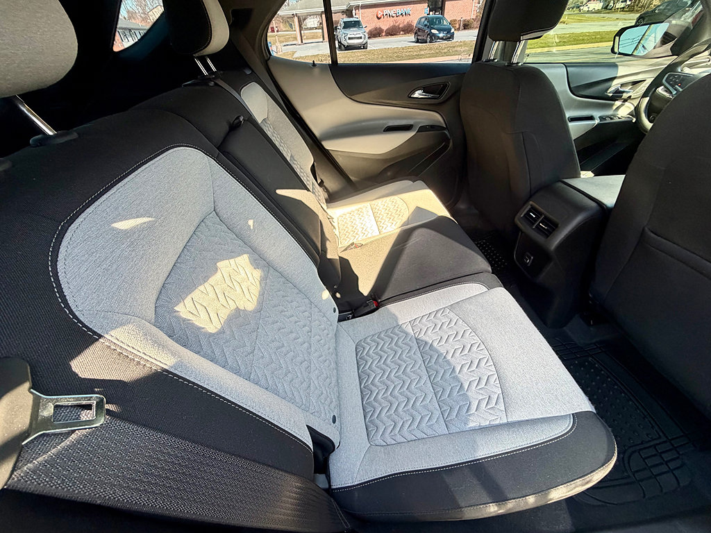 Used 2022 Chevrolet Equinox LS AWD/4WD image 12