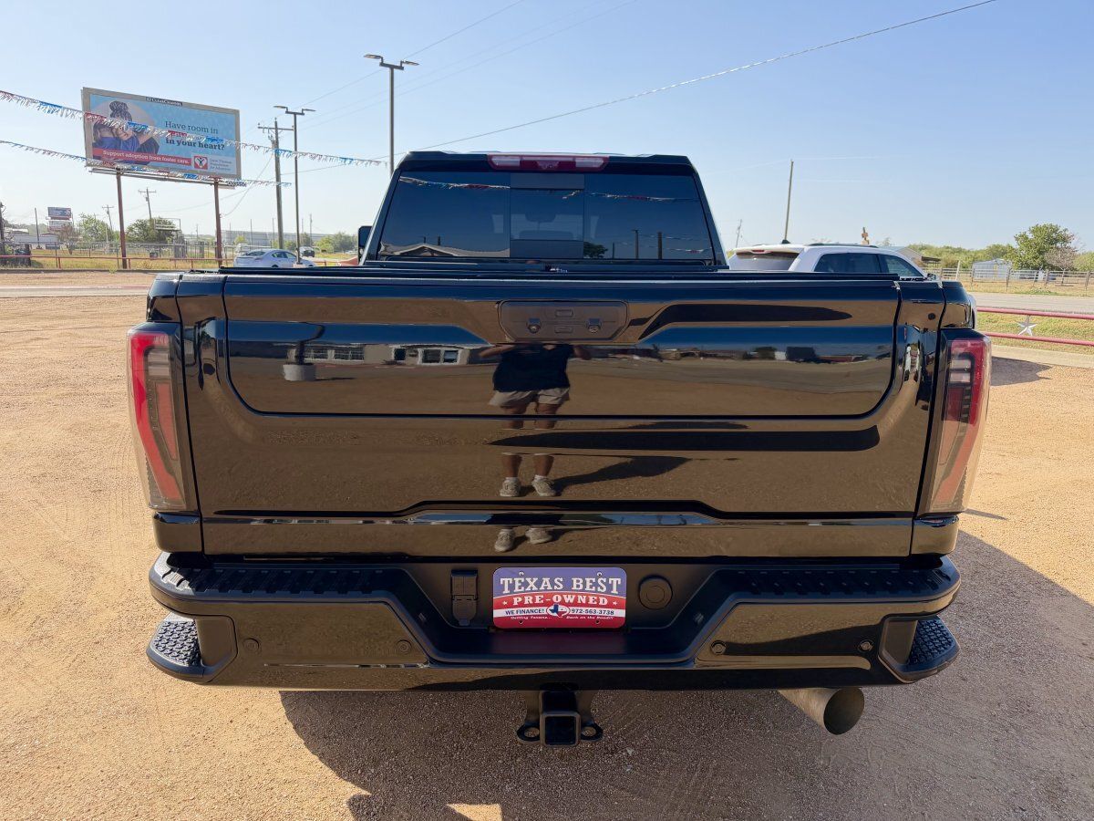 Used 2024 GMC Sierra 2500 AT4 w/ AT4 Premium Plus Package AWD/4WD image 9