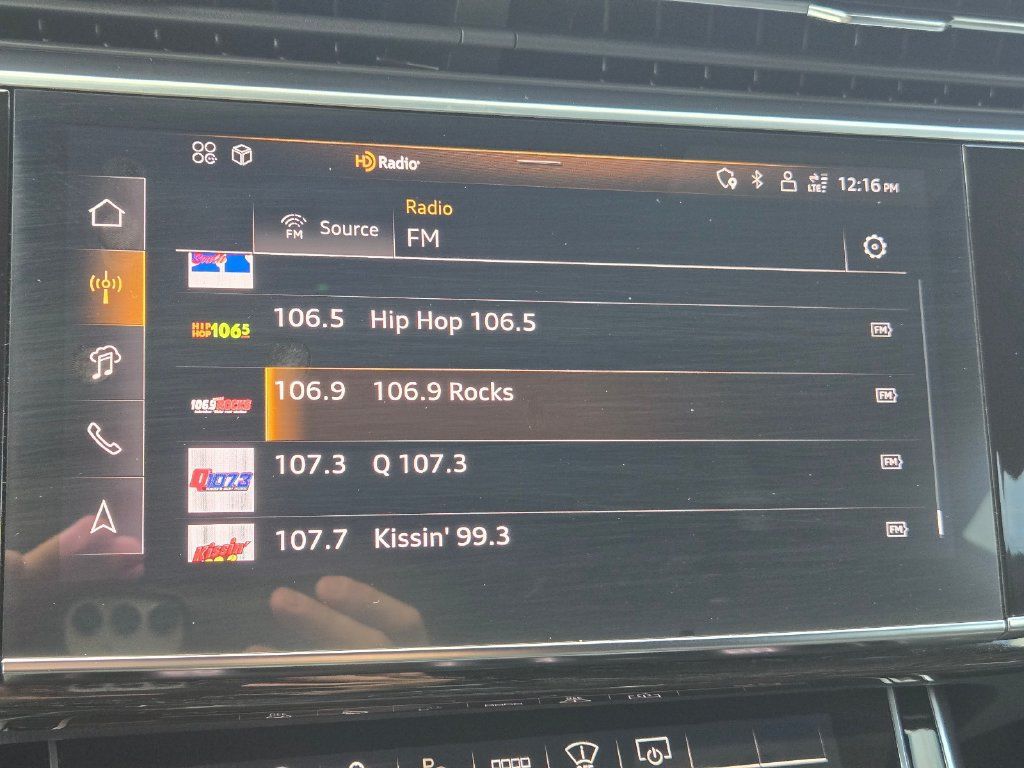 Used 2025 Audi Q8 Prestige AWD/4WD image 31